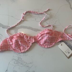 Billabong ruffle underwire bikini top NWT